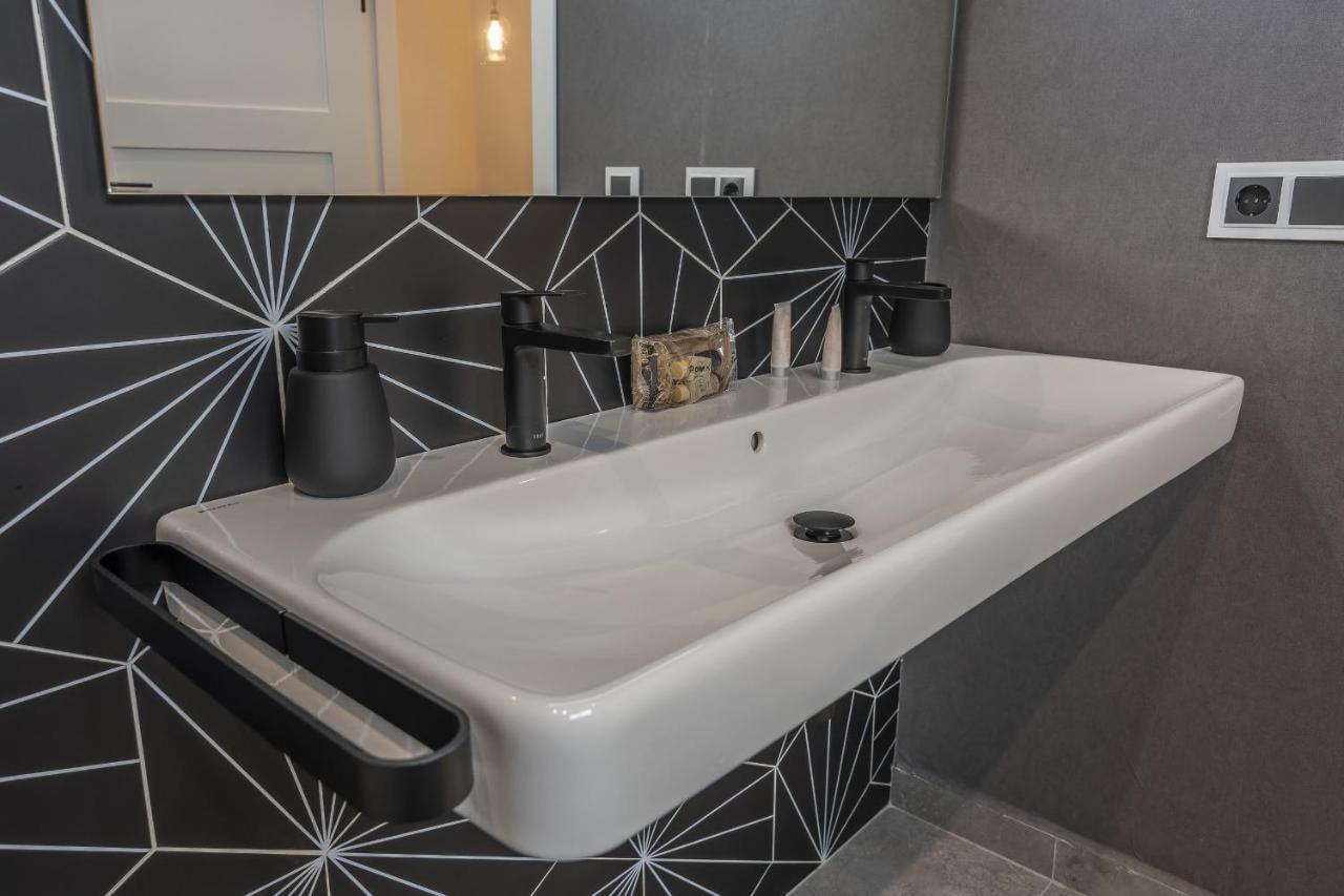 Trajano Premium Estudios By H Ayamonte Exterior foto